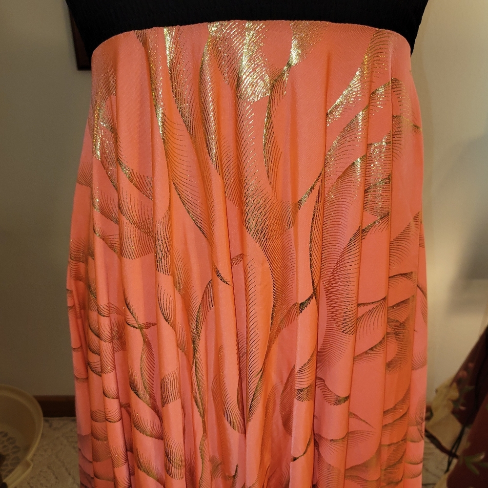 Shoreline stapless summer dress. - Picture 4 of 6